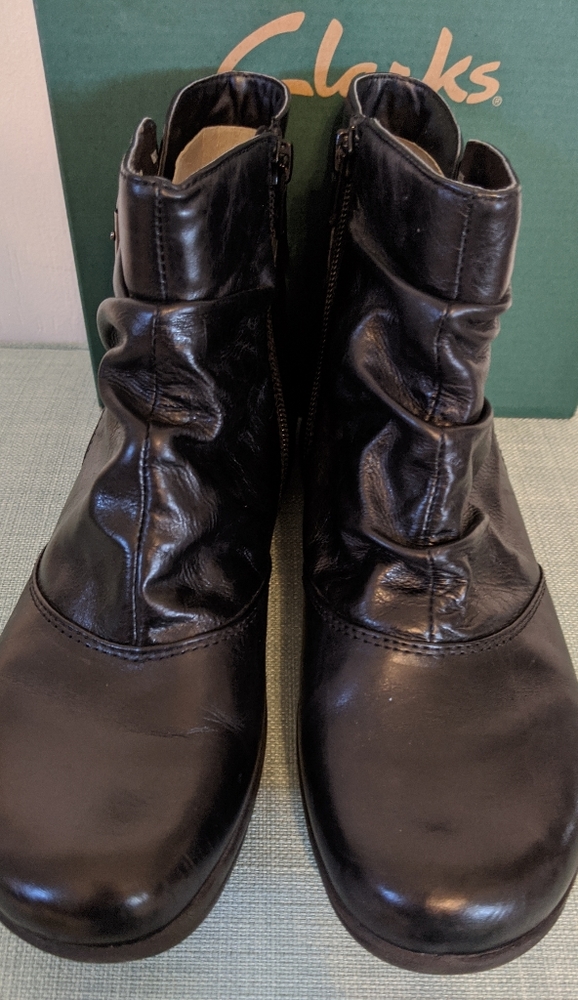 Clarks Booties - Picture 4 of 6